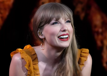 Taylor Swift Teeth Transformation: Did She Get Veneers for That Flawless Smile?